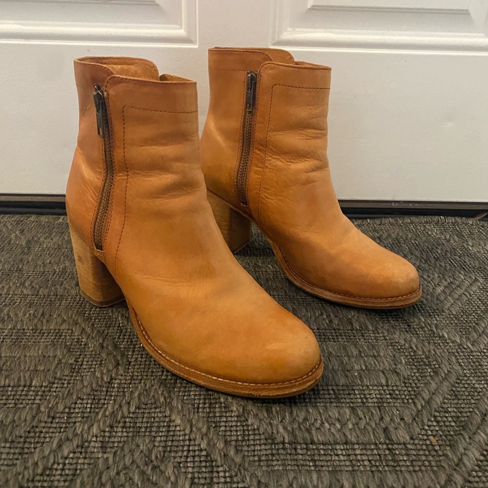 Frye Addie Double Zip Boot